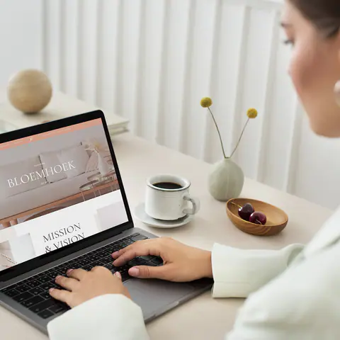 Bloemhoek Guesthouse — Web Design
